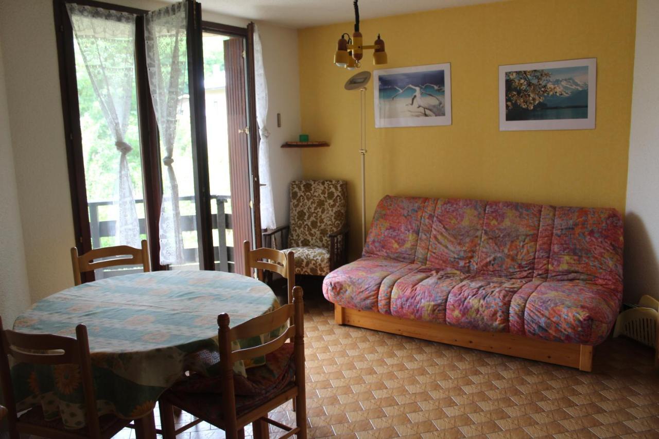Appartement au calme, à deux pas du plan d eau Embrun Exterior foto